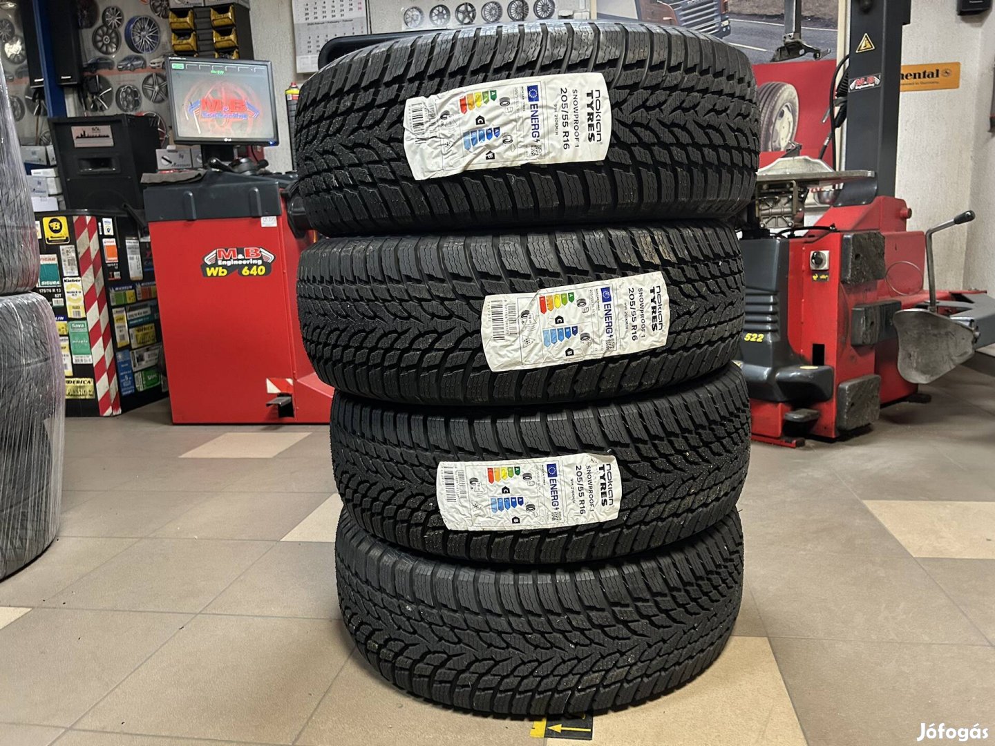 Eladó új 205/55 r16 Nokian téli gumi szett!