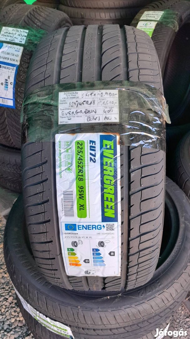 Eladó új 225/45ZR18 nyári gumiabroncsok 