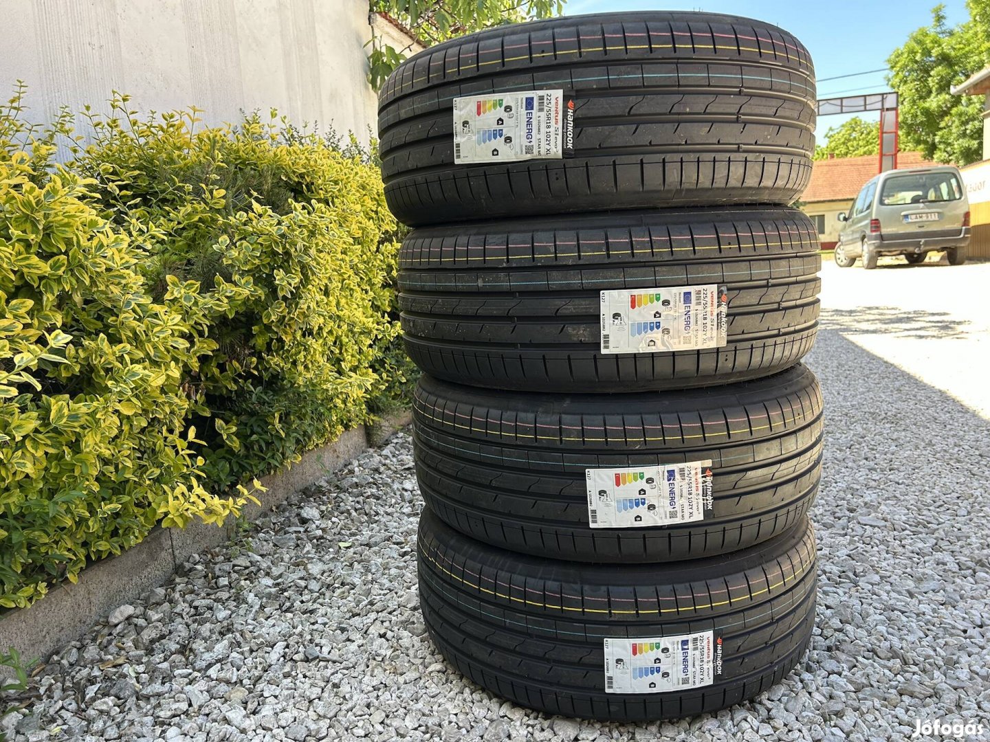 Eladó új 225/55 r18 Hankook nyári gumi!