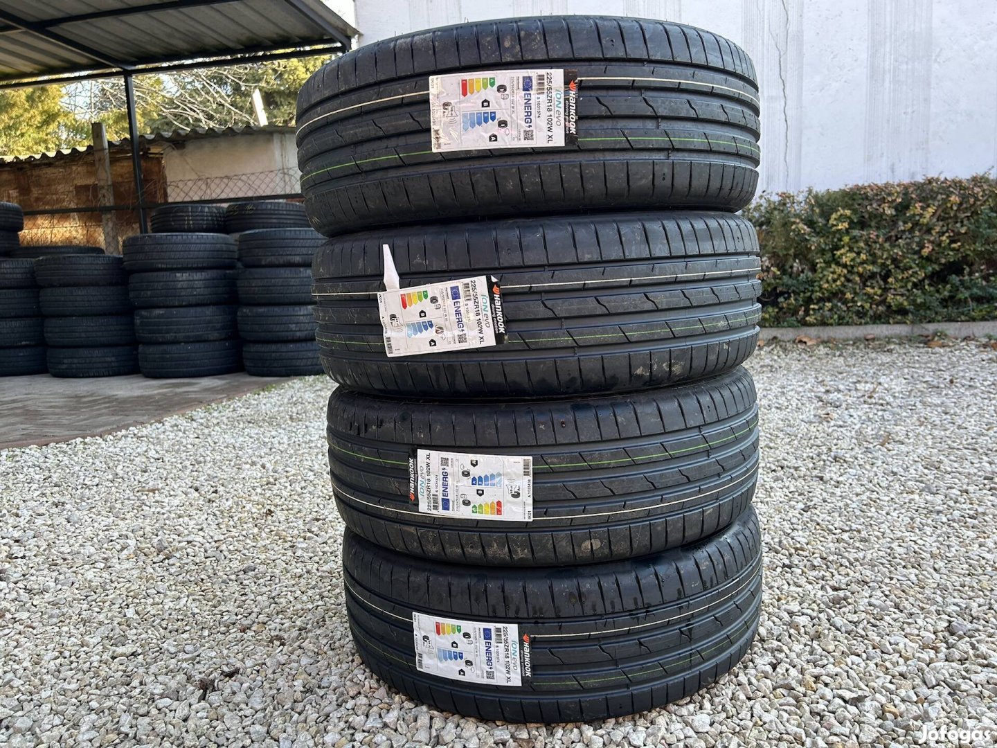 Eladó új 225/55 r18 Hankook nyári gumi! 