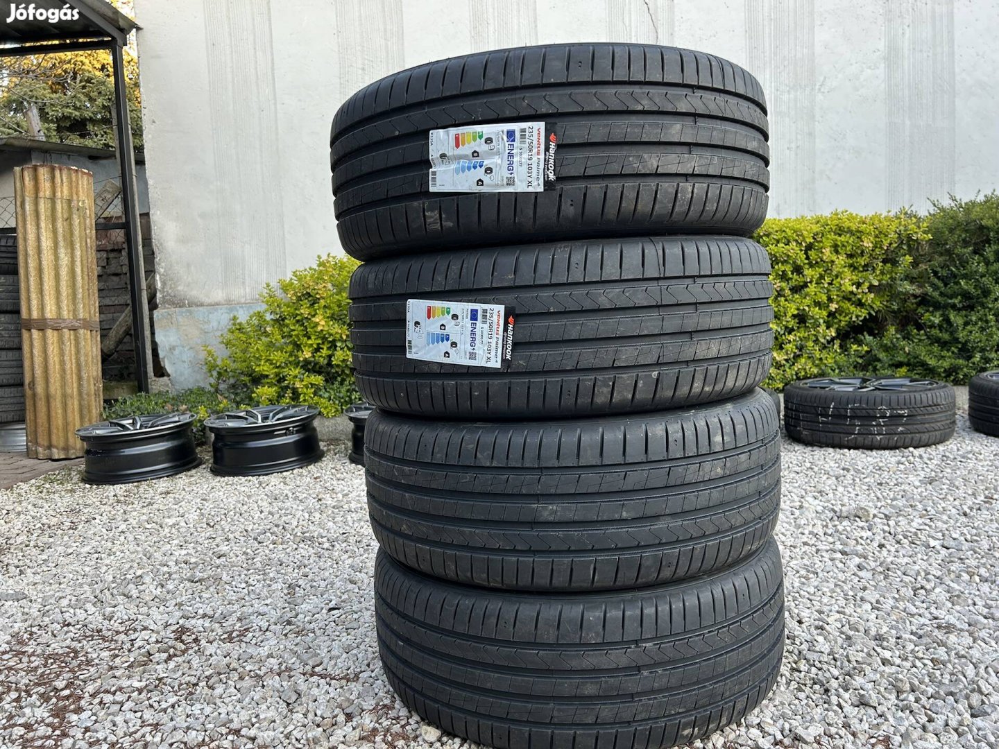 Eladó új 235/50 r19 Hankook nyári gumi!