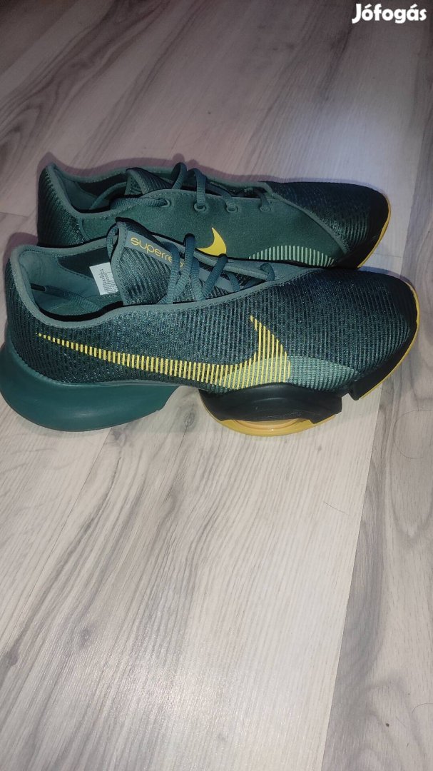 Eladó uj 45 os Nike air zoom superrep 2!!!