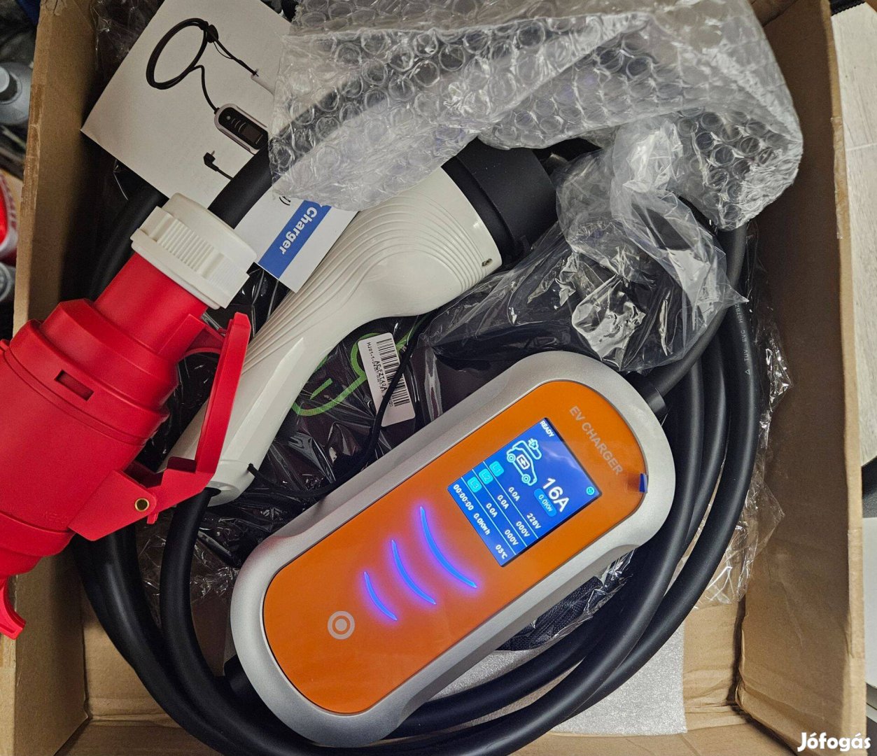 Eladó új 4m EVSE EV töltő Type 2 3 fázis (11KW) 8-16A elektromos jármű