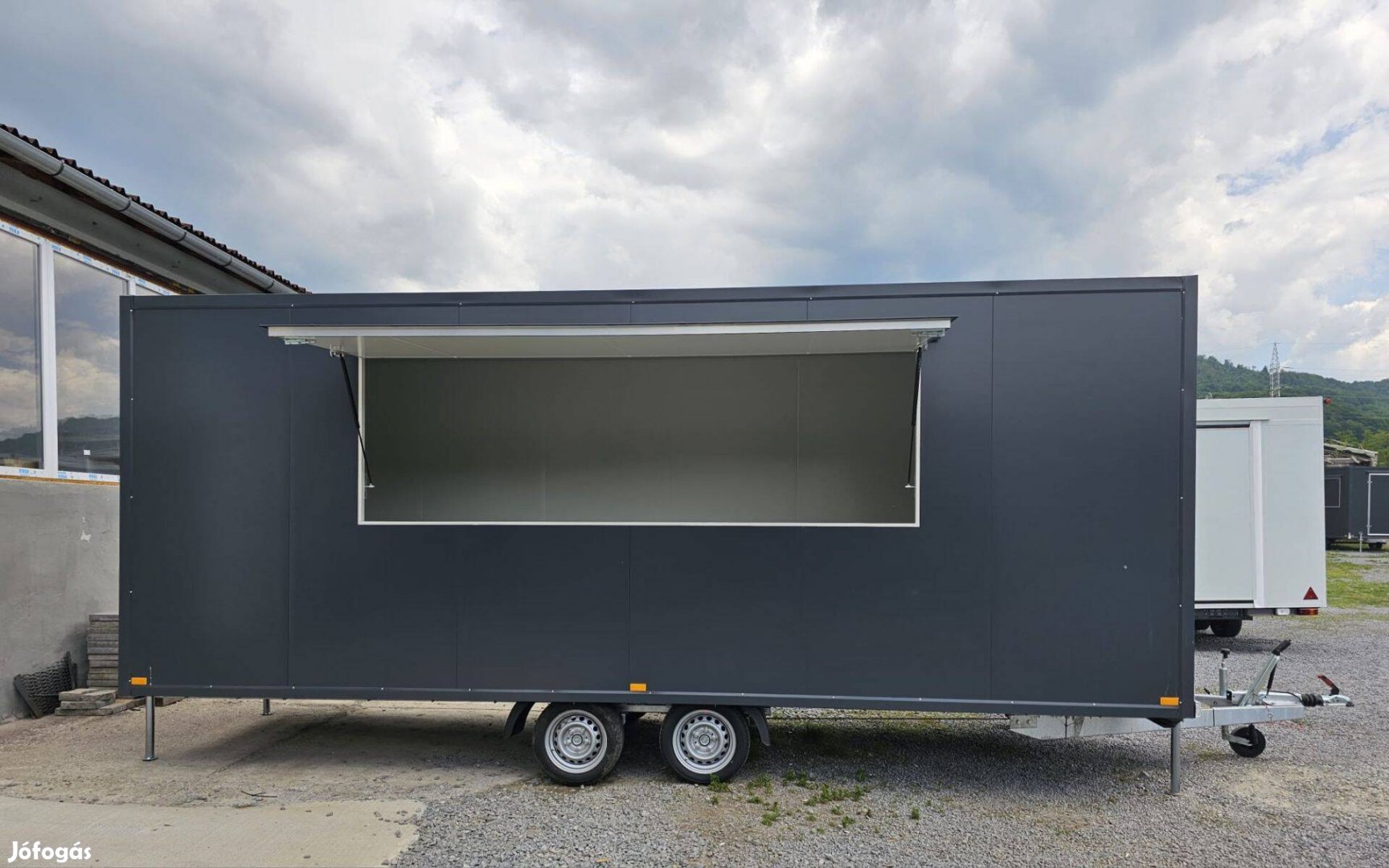Eladó új 6m Büfékocsi Food Truck - Food Trailer
