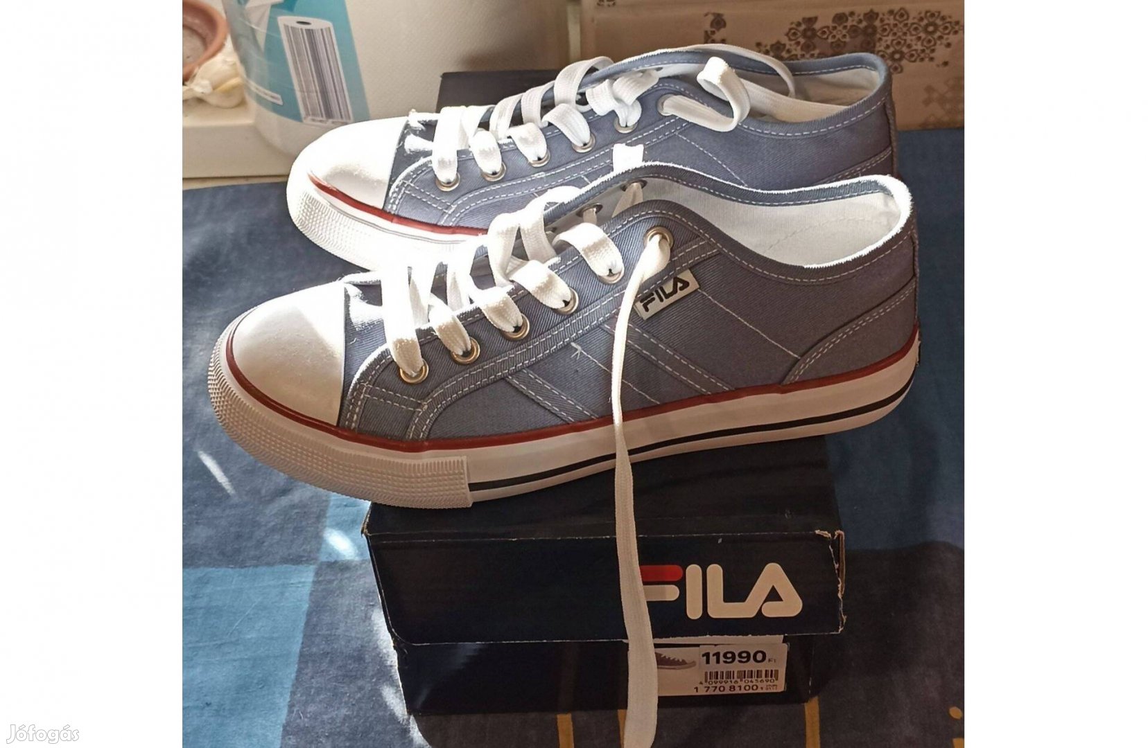 Eladó új FILA tornacipő 37-es