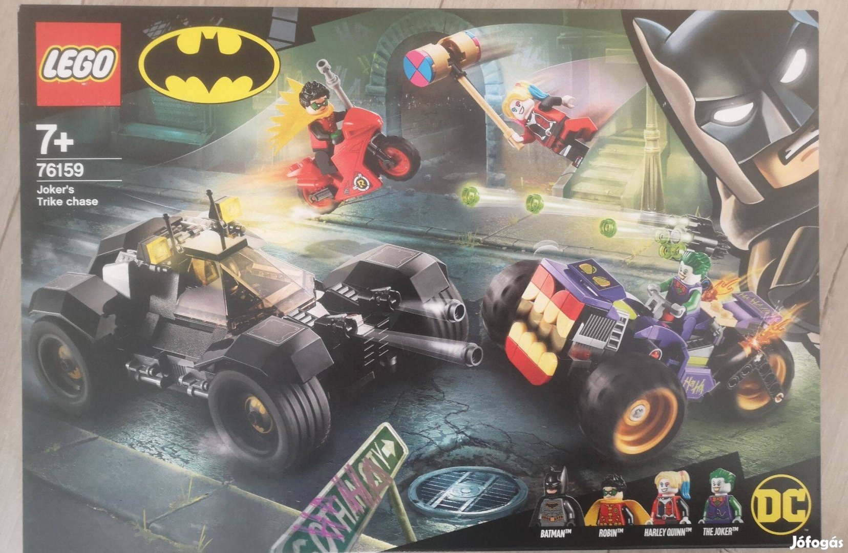 Eladó új LEGO Batman - Joker üldözése háromkerekűn (76159)