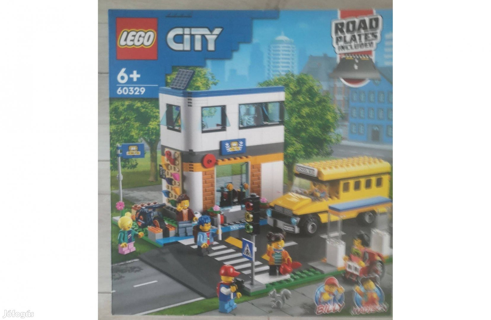 Eladó új LEGO City - Tanítási nap (60329)