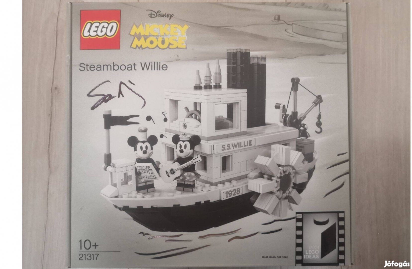 Eladó új LEGO Mickey Mouse - Steamboat Willie (21317)