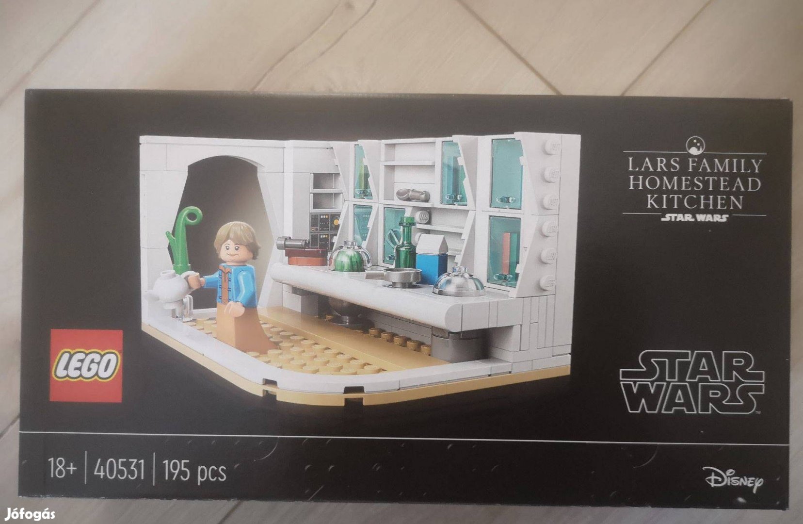 Eladó új LEGO Star Wars - A Lars család konyhája (40531)