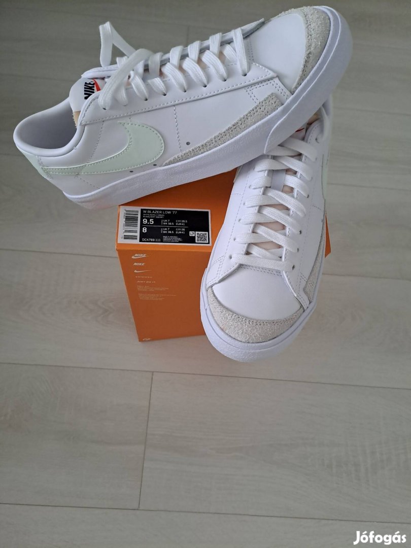 Eladó új Nike cipő.  41.