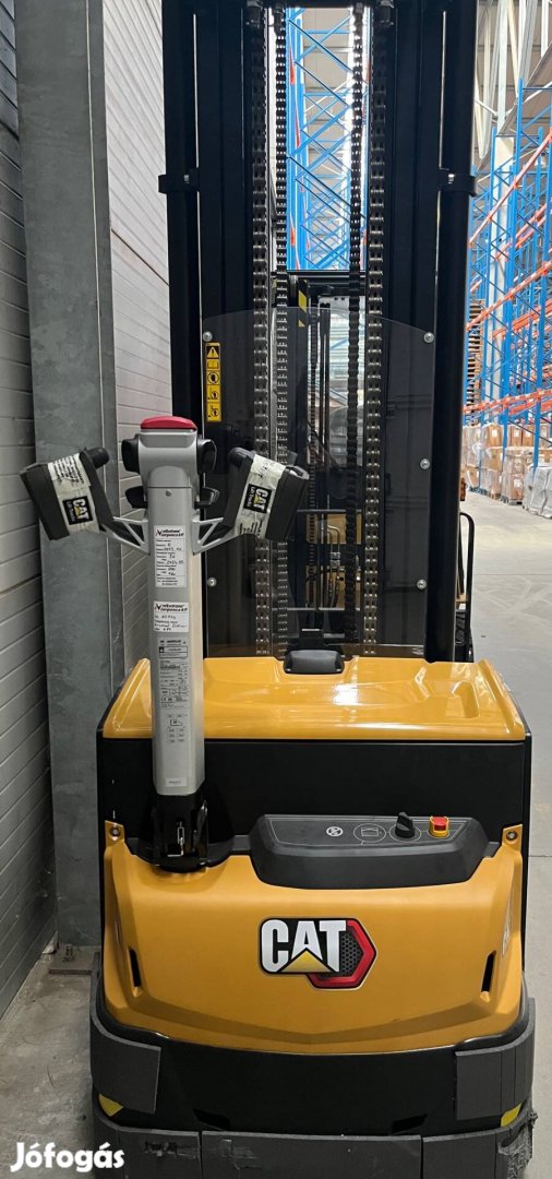 Eladó új kézi elektromos targonca Szada