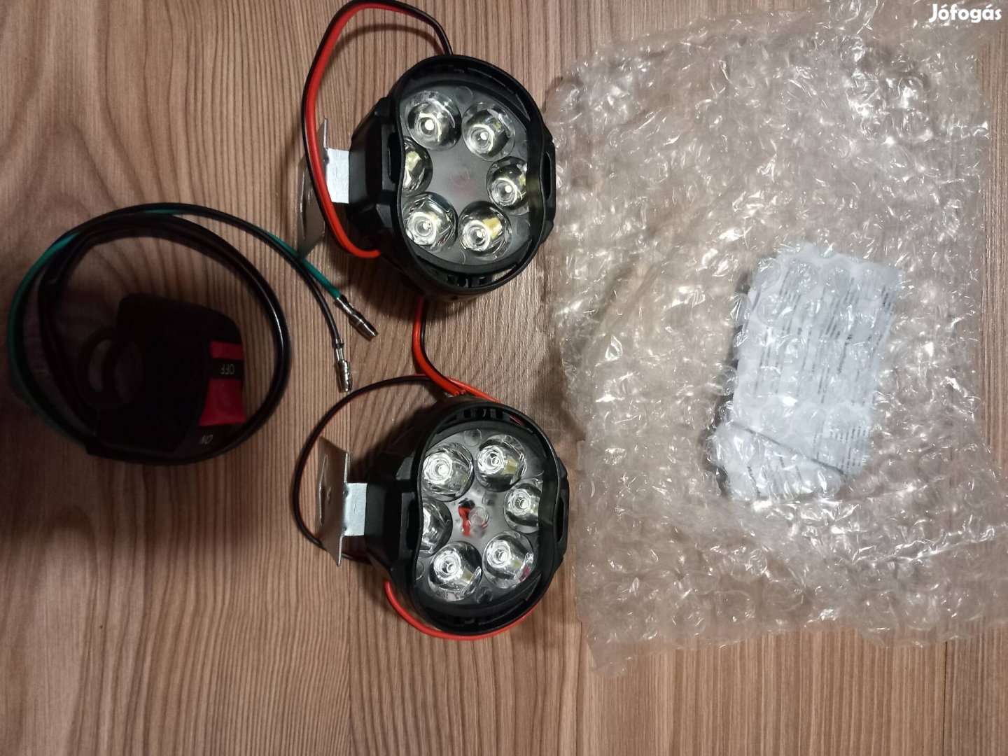 Eladó új kiegészítő lámpa motorra!