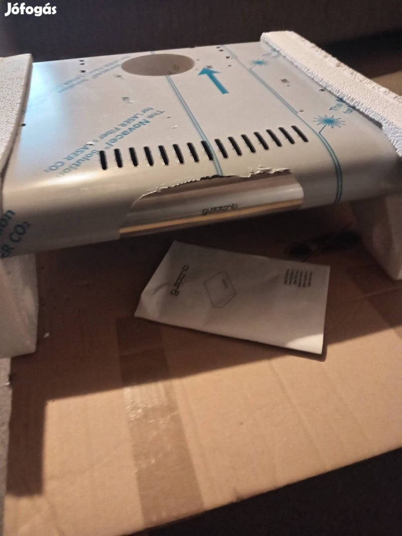 Eladó új páraelszívó!