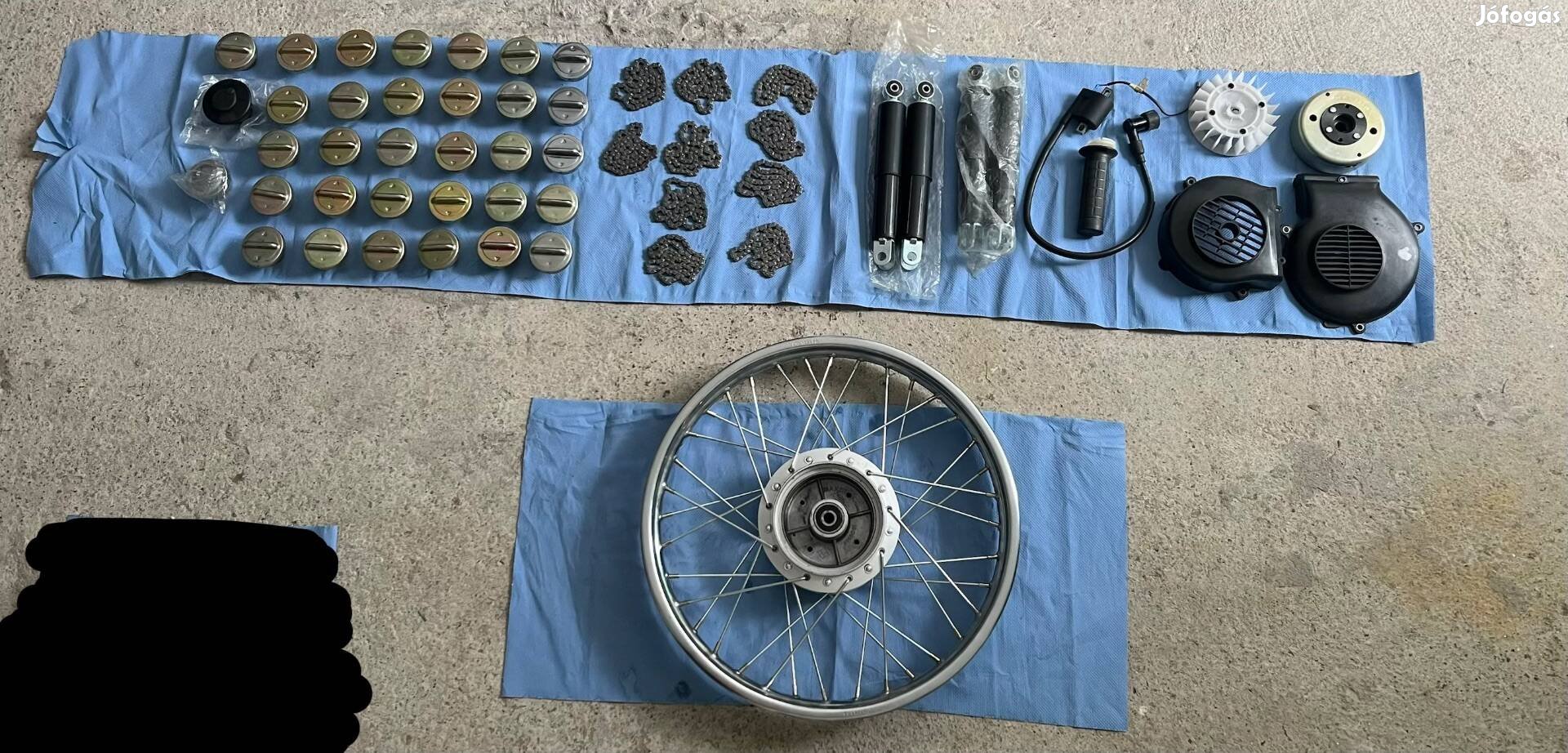 Eladó új robogó alkatrészek