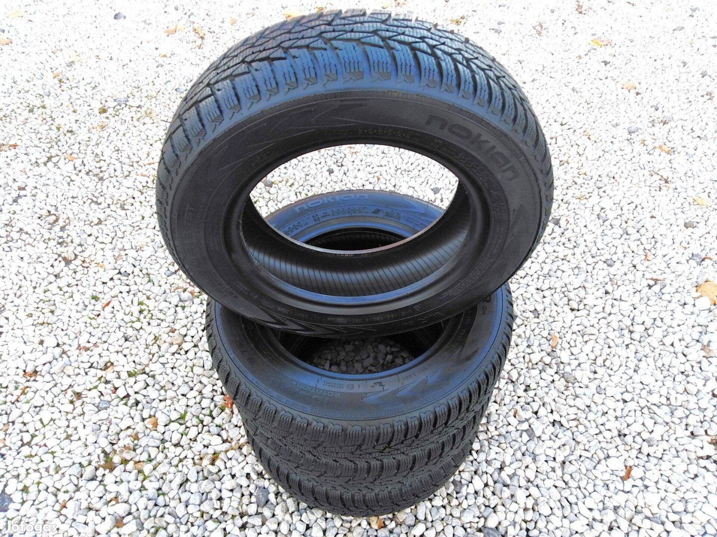 Eladó újszerű 155/70 R13 Nokian téli gumi garnitúra