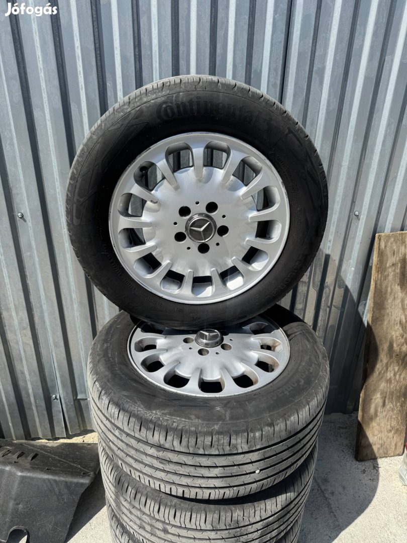 Eladó újszerű Gyári Mercedes 16" alufelni új Continental gumikkal!