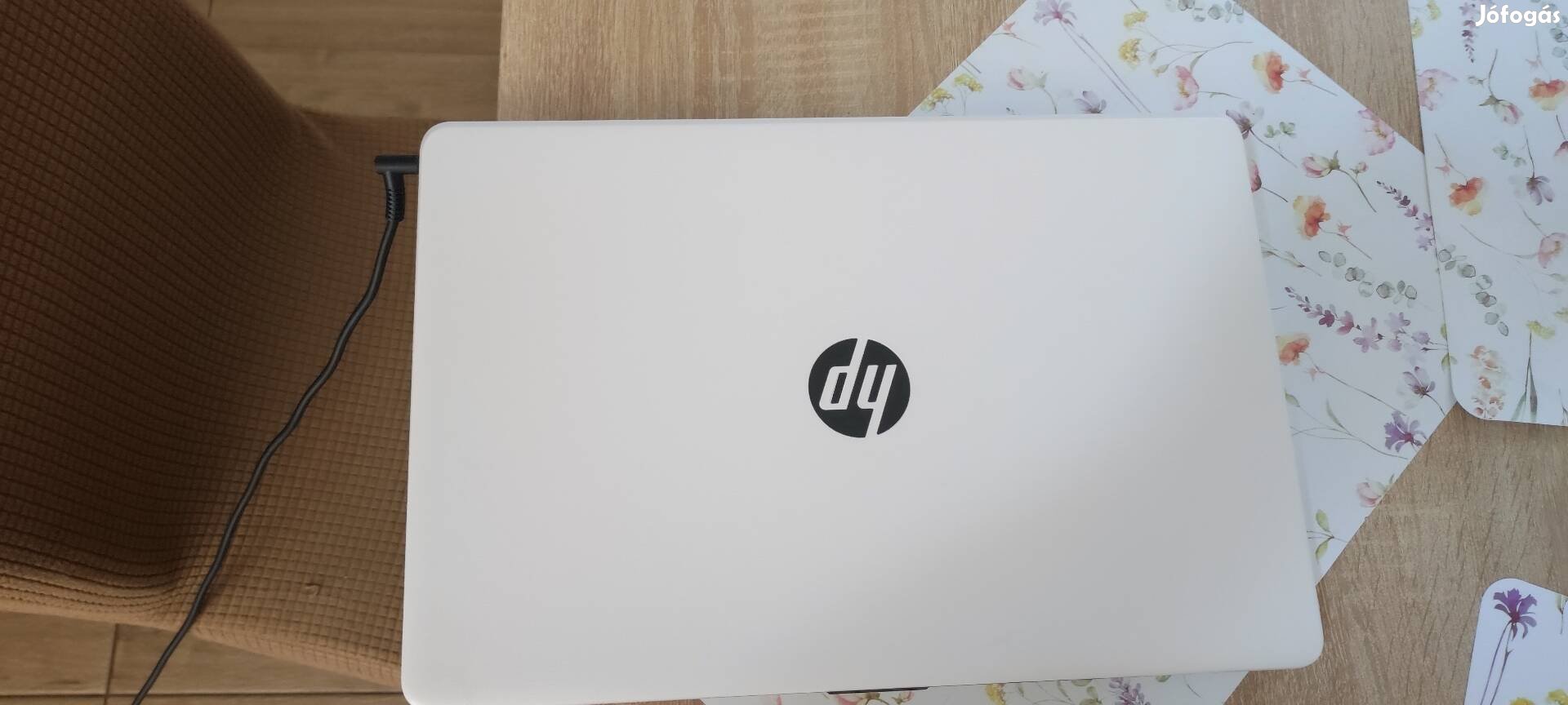 Eladó újszerű HP laptop