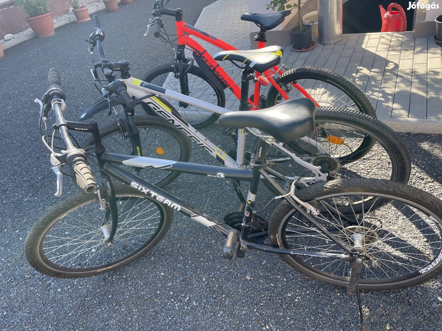 Eladó újszerű állapotban lévő kerékpár.