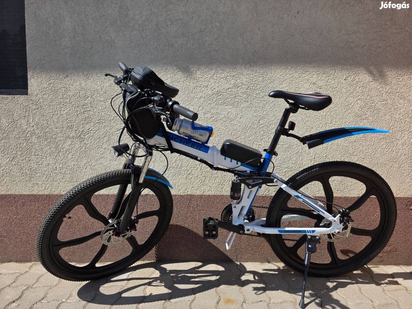 Eladó újszerű e-bike