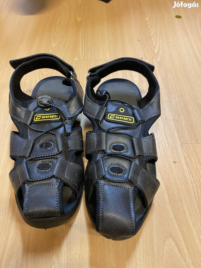 Eladó unisex 39-es szandal! Olcsón
