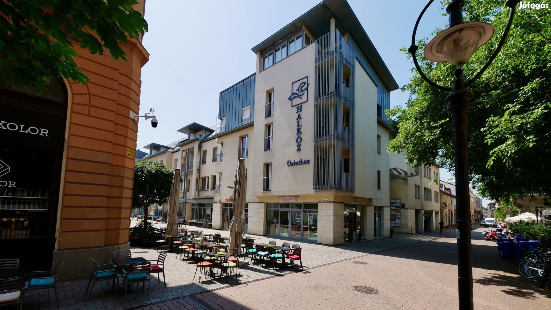 Eladó utcai bejárattal üzlethelyiség Debrecen Hal köz