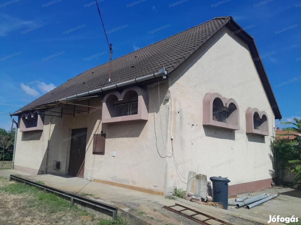 Eladó üzlethelyiség Kecskemét, Hetényegyháza