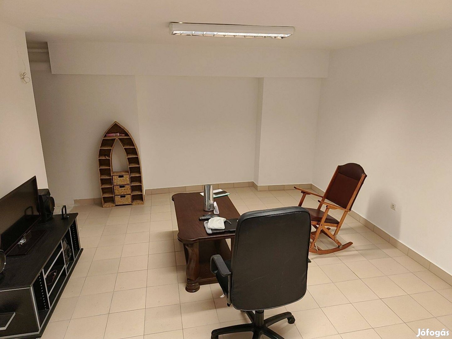 Eladó üzlethelyiség Nyíregyháza Belvárosában sokoldalú