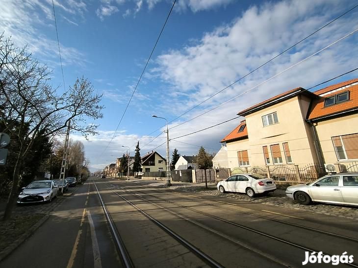 Eladó üzlethelyiség - Budapest IV. kerület, Újpest