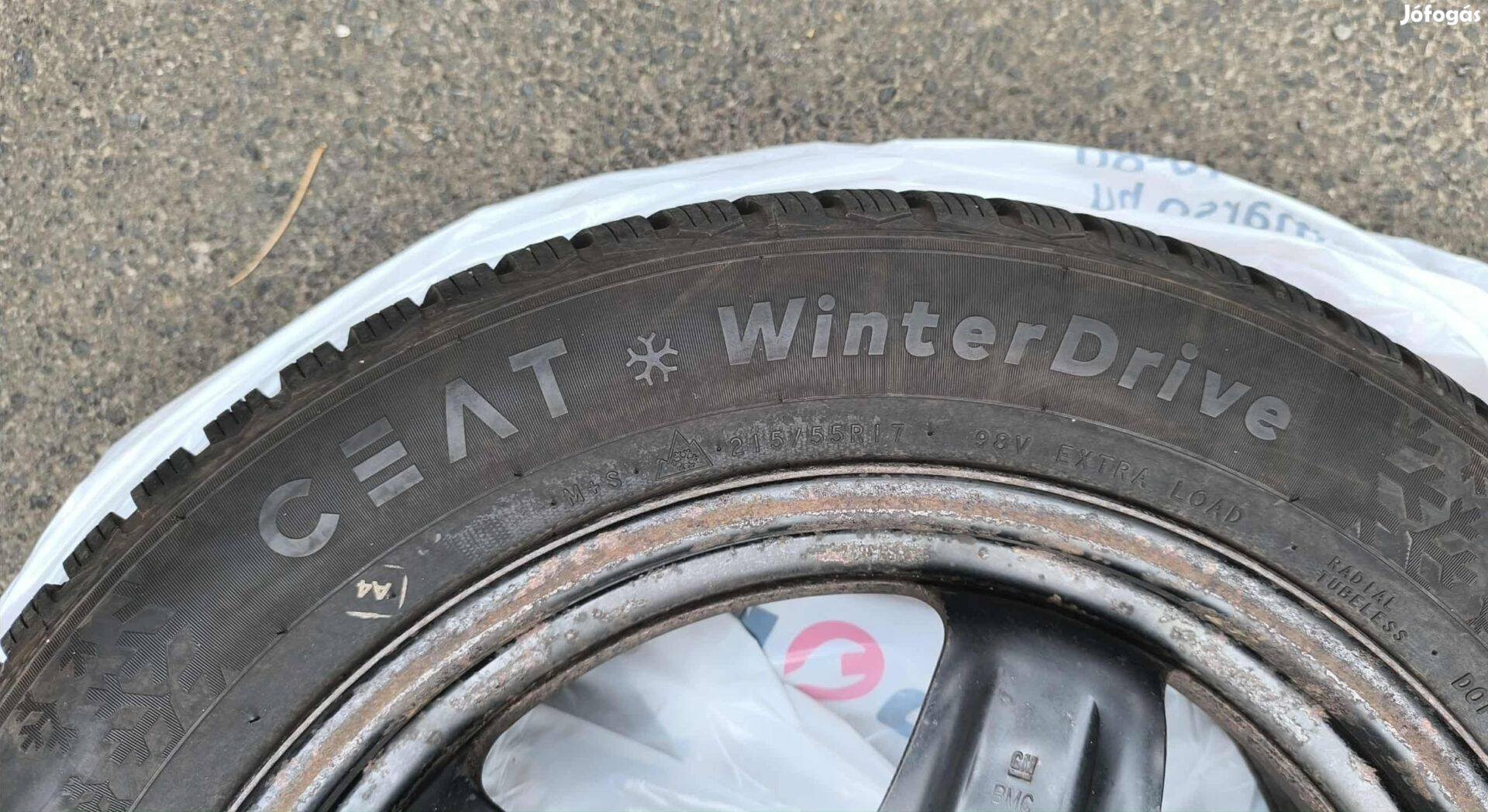 Eladó vadiúj téligumi szett kerekekkel!