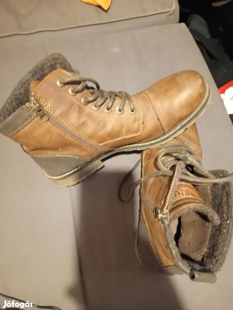 Elado vagy csere-bere!Párszor viselt DENIM Tom Taylor