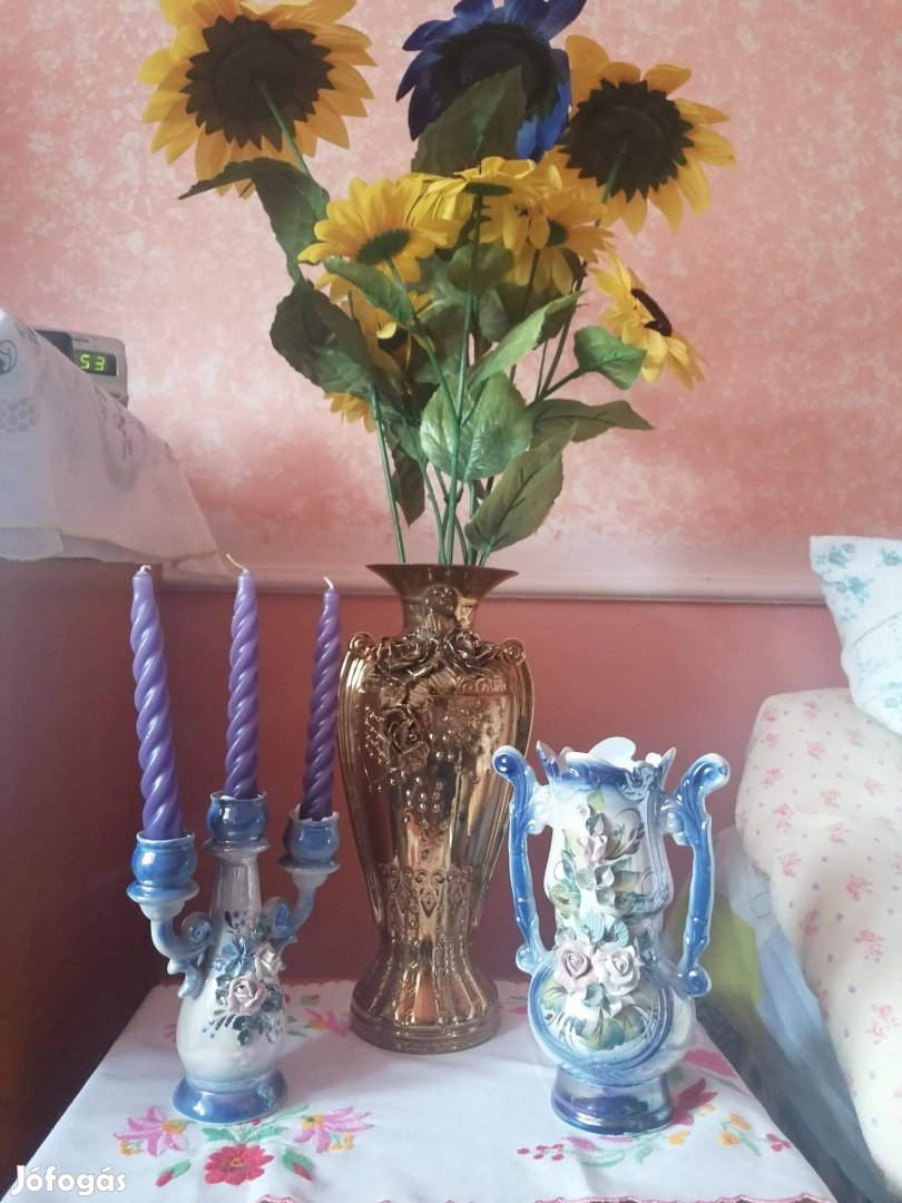 Eladó vázák, művirág és gyertyatartó!