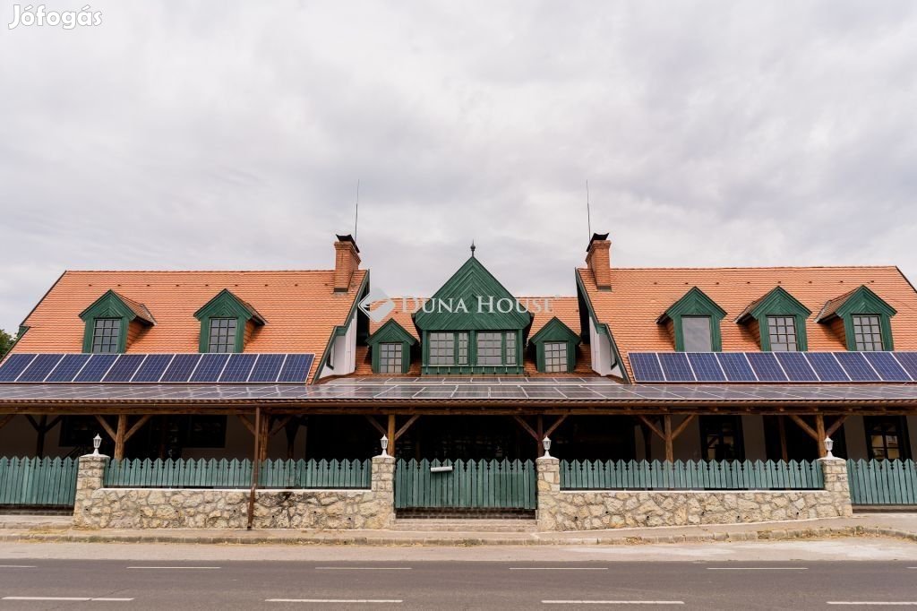 Eladó vendéglátás, Harkány