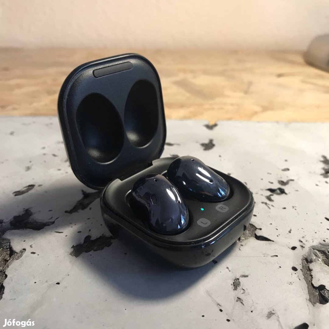 Eladó vezeték nélküli Bluetooth fülhallgató - Samsung Galaxy Buds Live