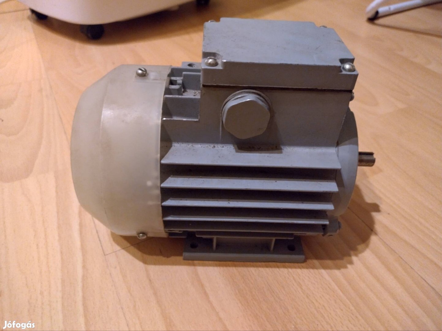 Eladó villanymotor 