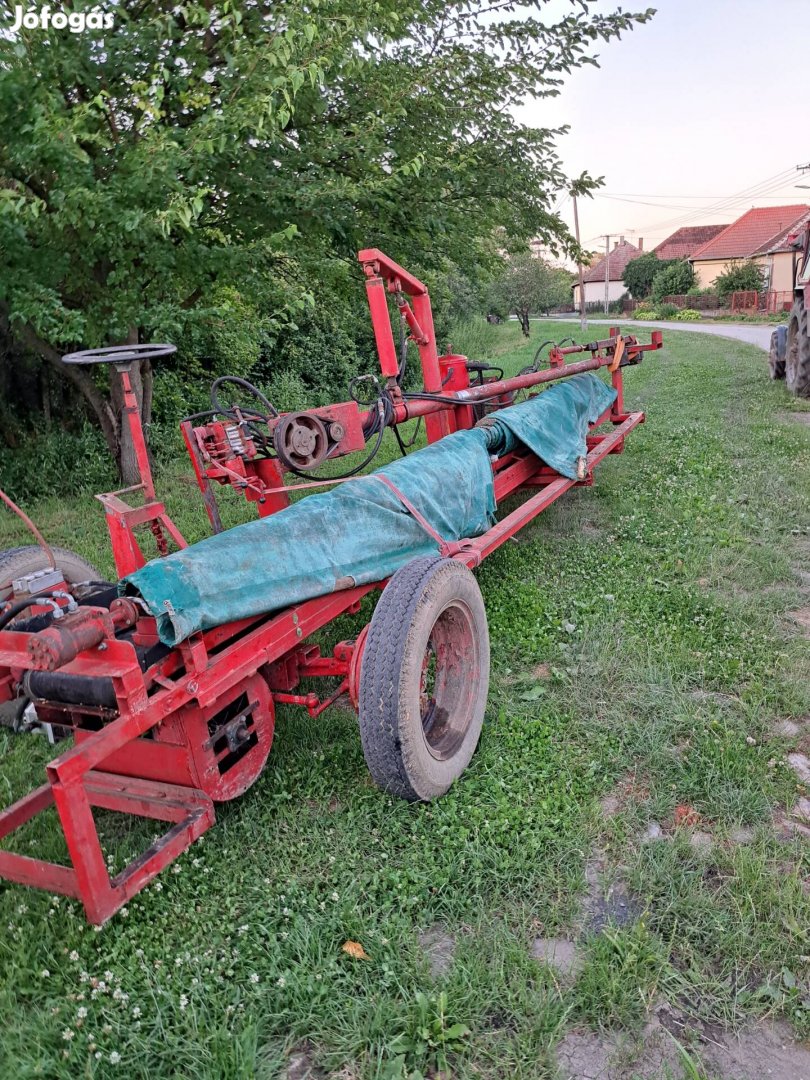 Eladó vontatott gyümölcs rázógép 