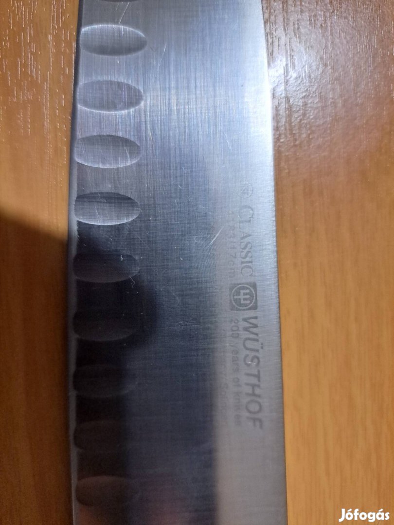 Eladó wüsthof classic santoku 17cm es pengével.