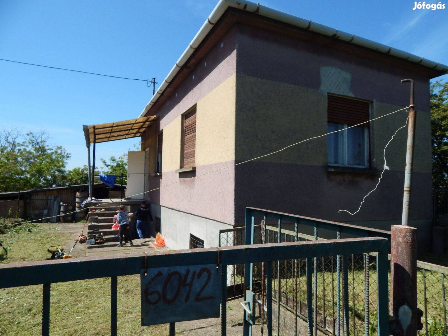 Eladó zártkerti lakóingatlan Törökbálint - Pistály