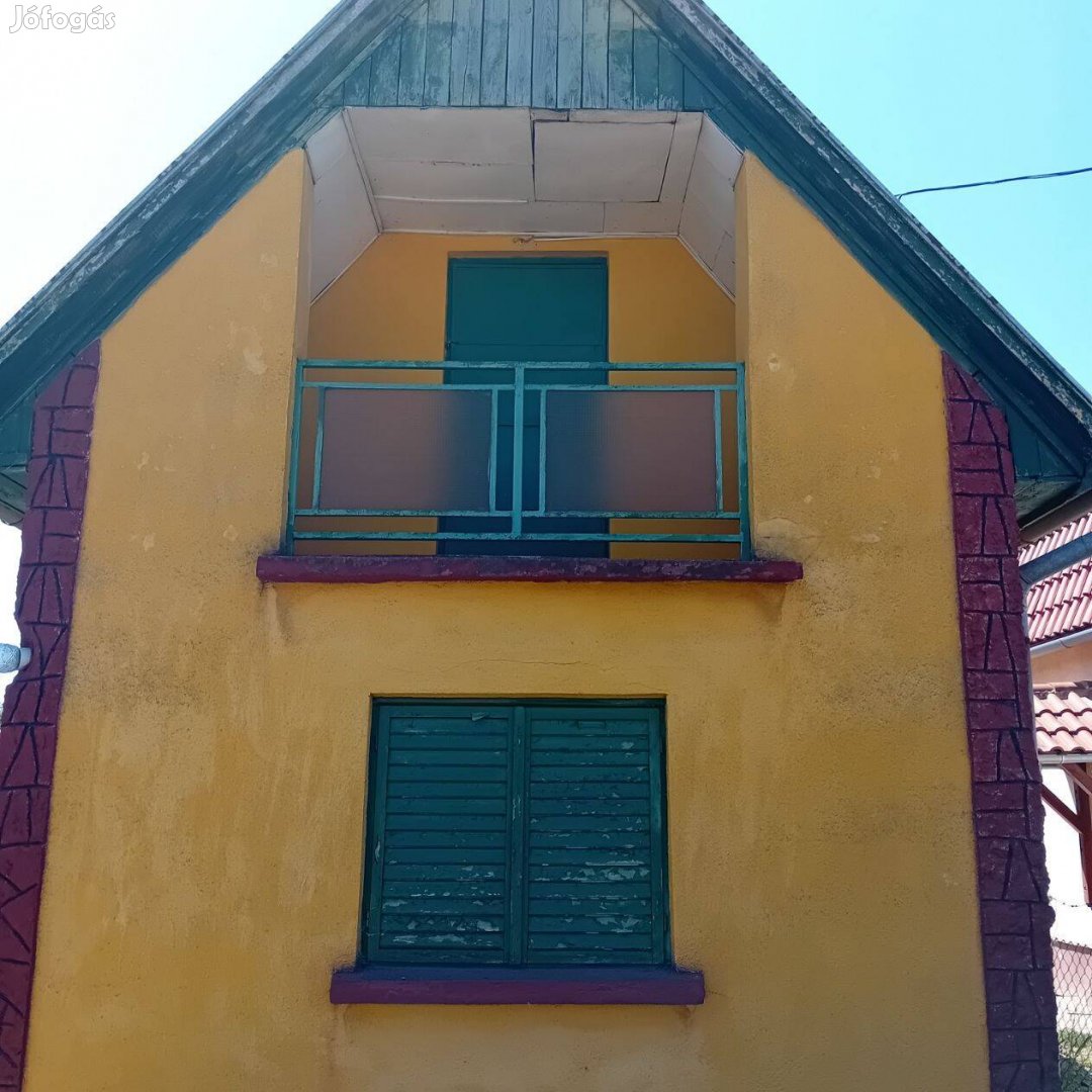 Eladó zártkerti telek Albertirsán
