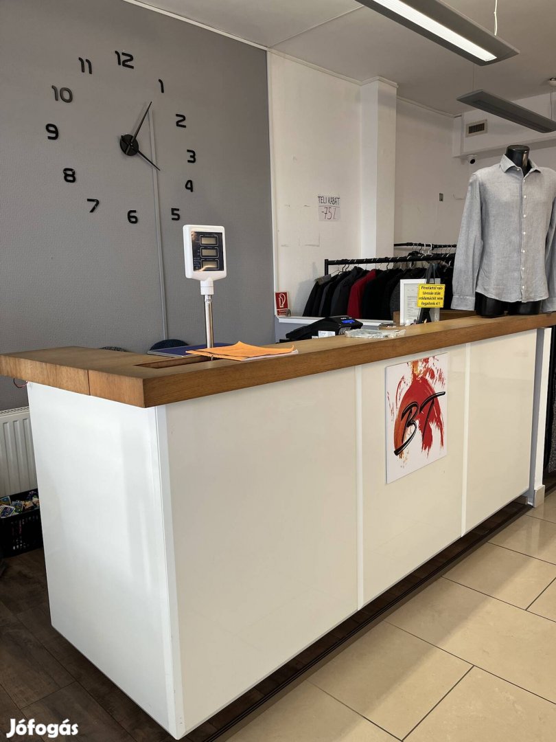 Eladópult, recepcióspult