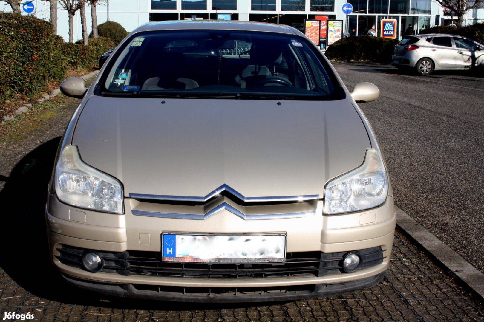 Eladóvá Vált Régi Hű Társam C5 Citroen