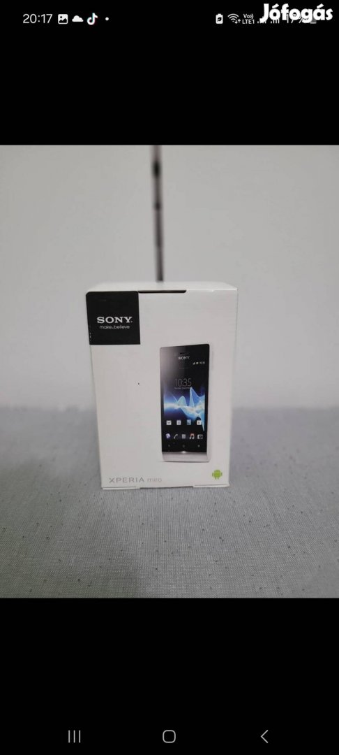 Eladóvá vált a képen látható Sony Xperia miro"