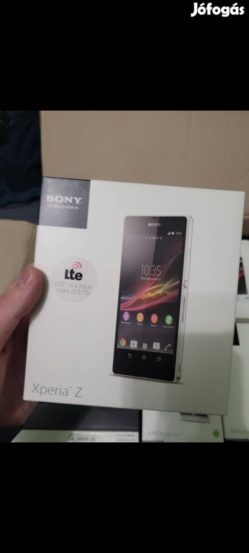 Eladóvá vált a képen látható új Sony Xperia Z telefon