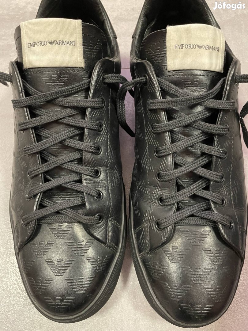 Eladva Emporio Armani 44-es (28,6 cm) fekete sportcipő eladó