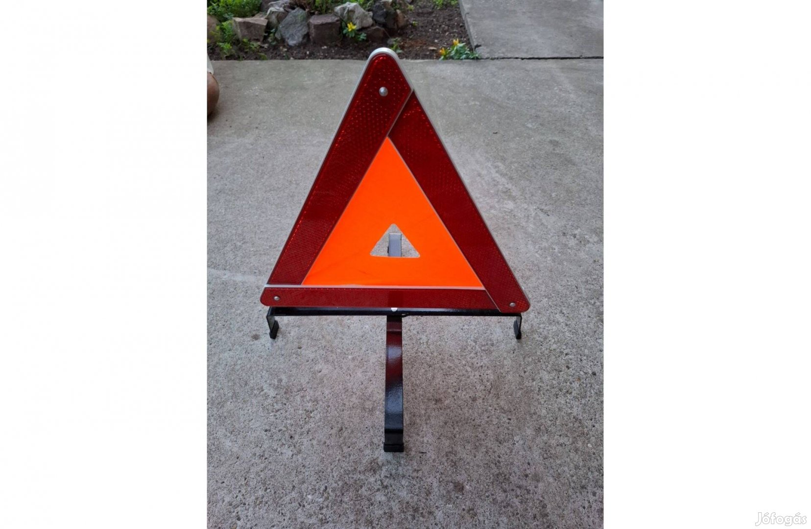 Elakadás jelző háromszög