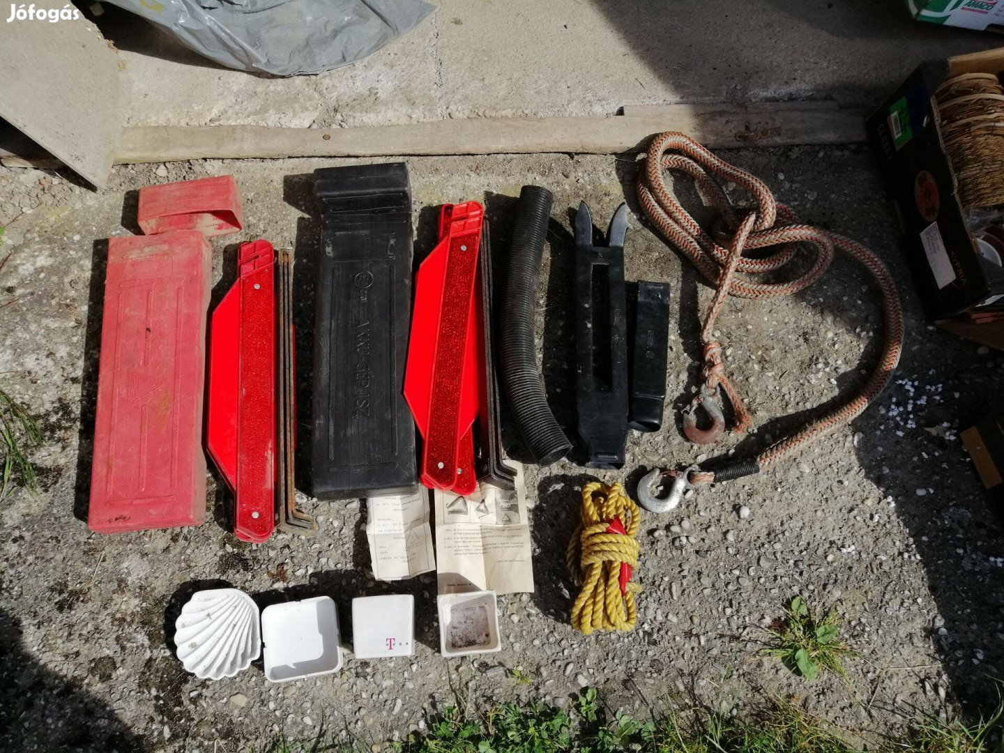 Elakadásjelző háromszög + vontató kötél ,Biztonsági szett