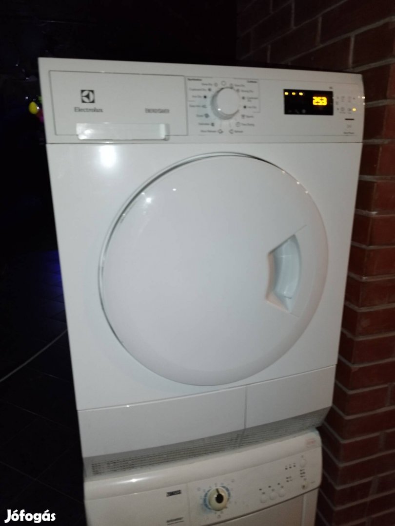 Electrolux EDH3684PDW hőszivattyús szárítógép 8kg garanciával 