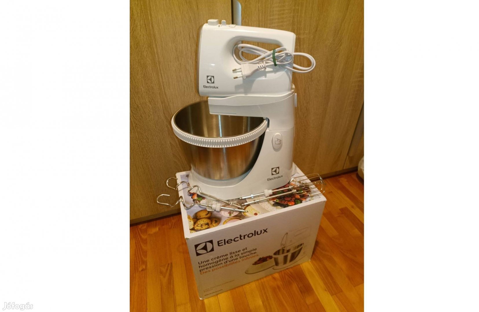 Electrolux ESM3300 tálas mixer 450W fém tállal