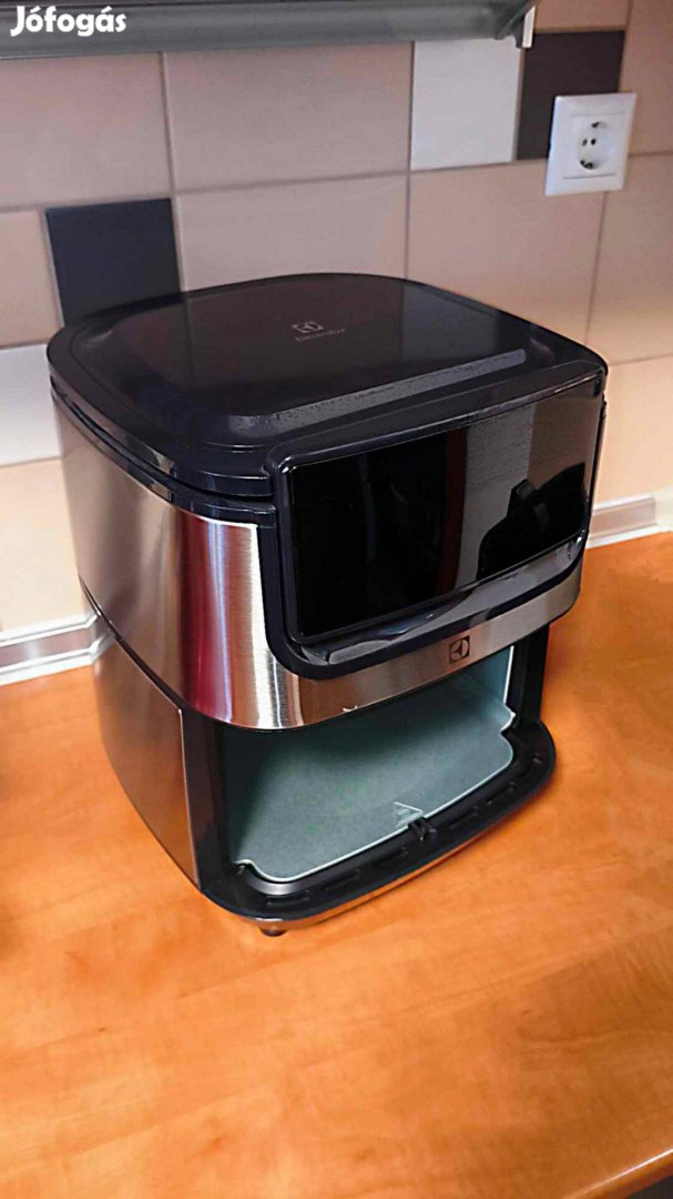 Electrolux Explore 6 Air Fryer sütő