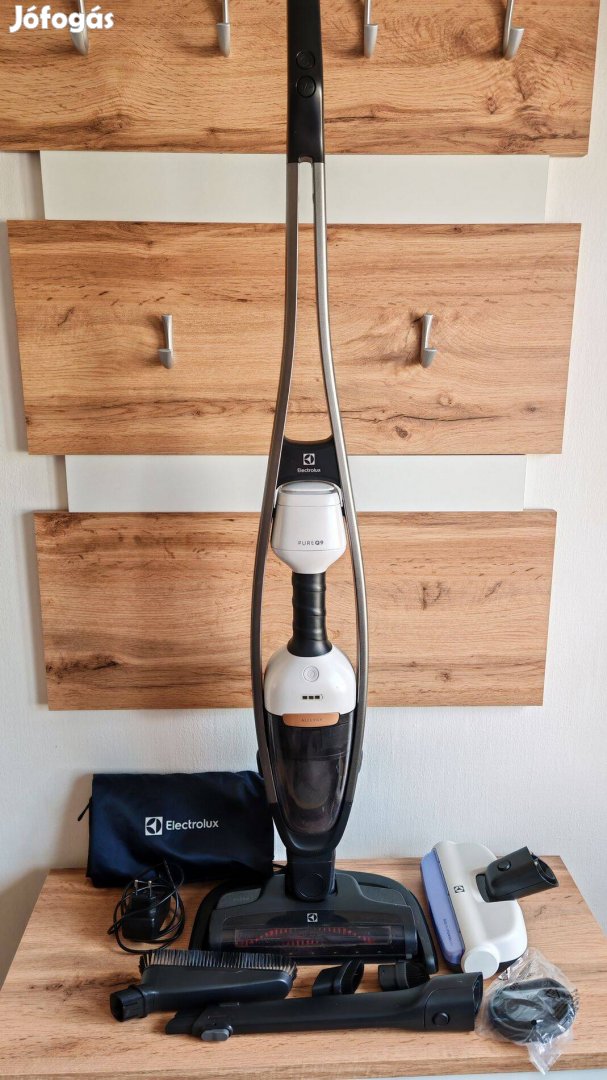 Electrolux PQ92-Algs porszívó új akkuval