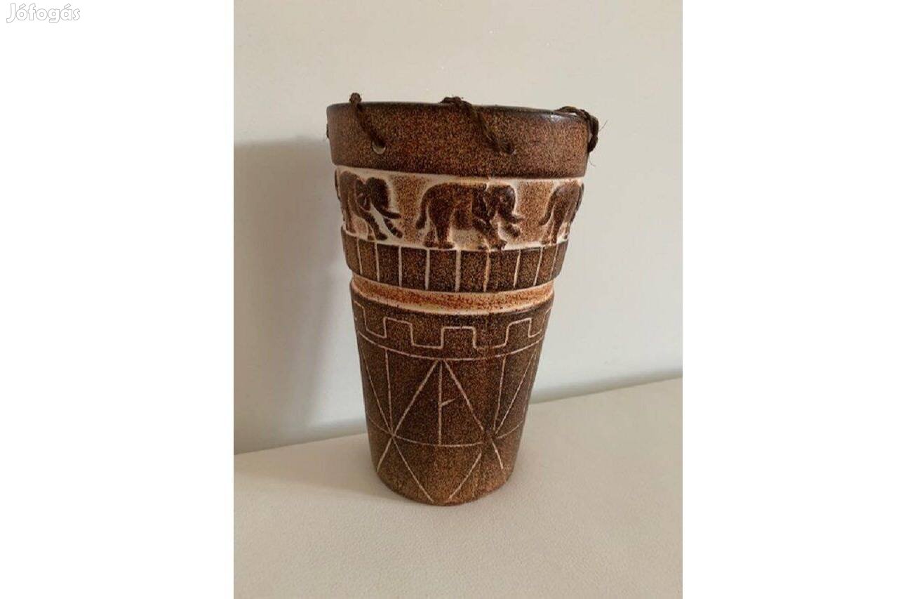 Elefánt mintás barna kerámia váza dekoráció